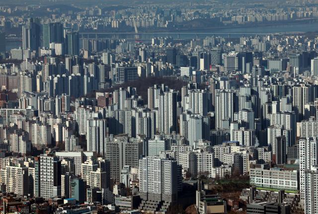 「供給減」のなかの分譲価格高騰…ソウルの民間マンション、坪単価6,000万ウォン突破
