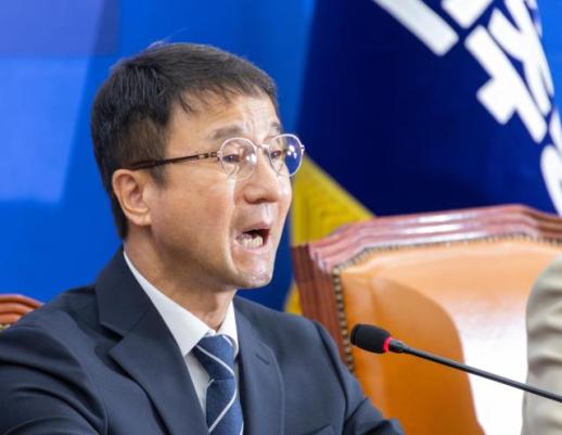 與 법사위원장, 내어줄 수 없어…野 경제 상임위 회수도 검토
