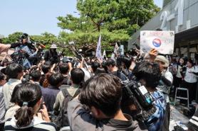 Protesters demand probe into ballot shortages