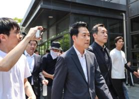 Jang Dong-hyeok visits vote-counting center