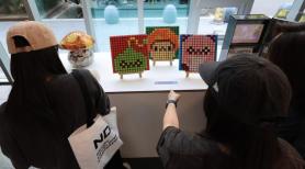 Enjoying my favorite game artworks at Nexon Developers Conference