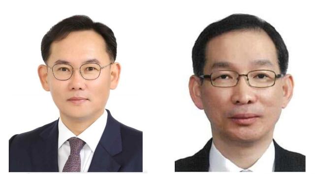 한미전략투자공사 초대 이사로 임명된 강종석 경영기획본부장왼쪽과 김경한 전략투자본부장사진한미전략투자공사