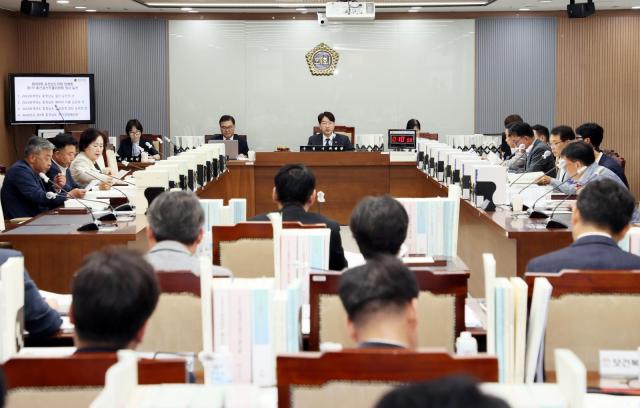 제368회 제1차 예산결산특별위원회 모습사진충남도의회