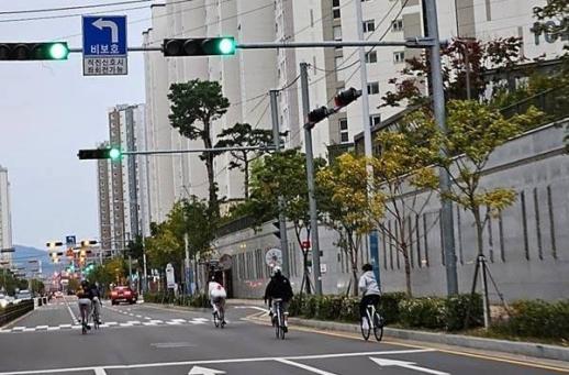 브레이크 없는 픽시자전거...제동장치 제거 시 엄중 처벌