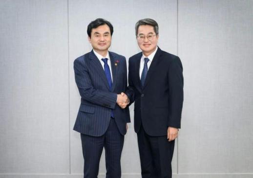 김동연, 국방부 군사시설 규제 개선 환영...경기북부의 시간 시작