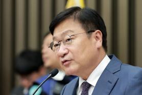 Jung Jeom-sik Criticizes Blue House Appointments as Deceptive Maneuvers