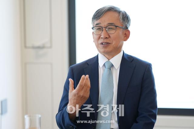 캡션에 주요 멘트 한 줄 부탁드립니다 윤외출 법무법인 지평 고문 인터뷰사진유대길 기자 dbeorlf123ajunewscom