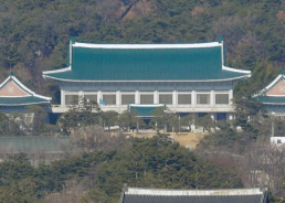 정부 HMM 나무호 화재, 미상 비행체가 선미 타격