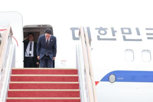 韩国总理金民锡赴华出席夏季达沃斯论坛