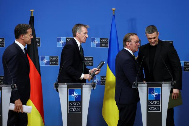 NATO looms over Canadas choice Korea-Germany submarine choice