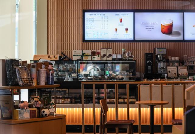 A Starbucks store sits empty in Seoul on June 22 2026 after Starbucks Korea closed all of its stores nationwide early to conduct company-wide training on historical awareness and social sensitivity The early closure marks the first of its kind since the company opened its first South Korean outlet in 1999 AJP Yoo Na-hyun