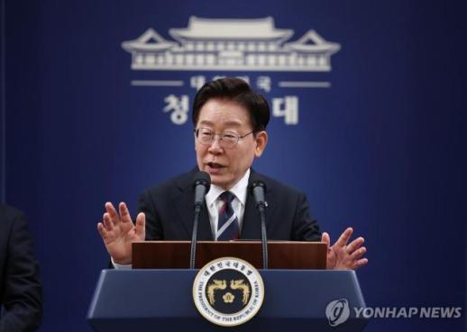 李대통령, 주한외교단 초청 만찬…치맥·삼겹살로 외교 소통