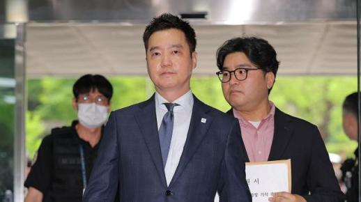 법원이 멈추라 했는데 34차례 방송…김세의, 스토킹 혐의까지 붙은 이유