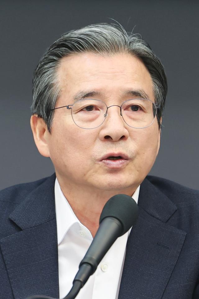 김용범 대통령비서실 정책실장이 24일 서울 중구 프레스센터에서 열린 관훈토론회에서 모두발언을 하고 있다 사진연합뉴스