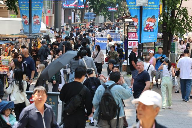韩国上半年访韩游客突破1000万人次 创历史最快纪录