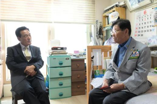 백성현 논산시장, 국가유공자 가정 방문…희생과 헌신에 깊이 감사
