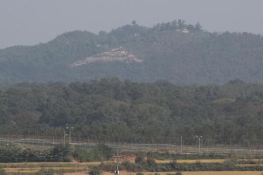 韓国合同参謀本部「昨日、中部戦線で北朝鮮軍1人の身柄を確保」…帰順の意向示す