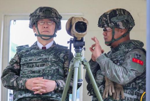 해병대 찾은 李 징집병 최소화…모병 통해 군 선택