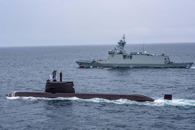 Canadas sub project tests viability of 12-vessel fleet