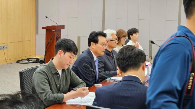 안민석 경기교육감 당선인이 2026년 6월 25일 국회에서 열린 경기 교육활동보호국 제도 마련을 위한 토론회에서 발언하고 있다 사진이정우 기자