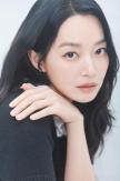 Shin Min Ah chia sẻ về vai diễn trong phim Những Đôi Mắt: Tội phạm stalking thật đáng sợ và khủng khiếp