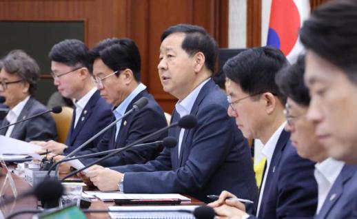 구윤철 7차 석유 최고가 현행보다 인하…오늘 7시 발표