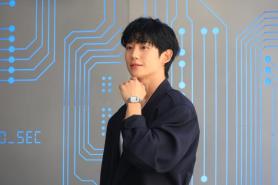 Jung Hae-in at the CASIO Store Dosan & Cafe 00:00 first anniversary photo call