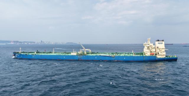 More ships run by Korean carriers exit Strait of Hormuz, three remain