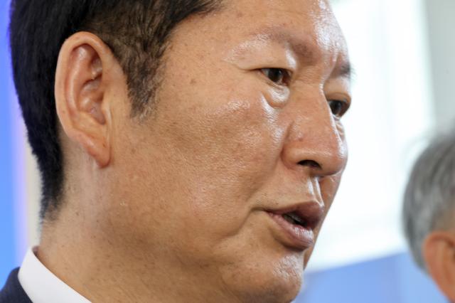 정청래, 당내 갈등 진화 나서 이재명의 대동단결 정신 되새기자