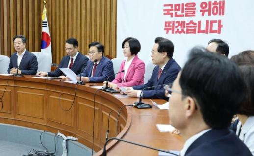 국힘 돼지 눈엔 돼지만 李 대통령에 반도체 우려가 음해냐