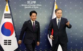 South Korean Foreign Minister Discusses Security Cooperation with Japans Defense Minister