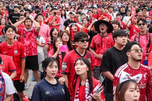 [데스크 칼럼] 홍명보의 패착, 협회의 무책임, 악플의 폭주