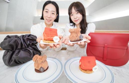 백화점부터 패션매장까지…먹고 머무는 공간 경쟁