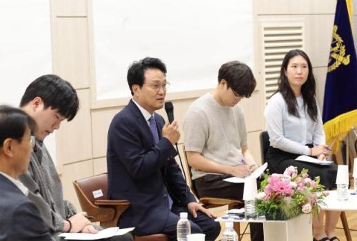 안민석 당선인 아이들 시간 되찾겠다...서울대 사범대서 LAS 교육 강조