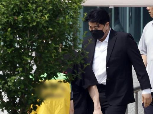 [포토] 음주운전 뺑소니 김호중 출소