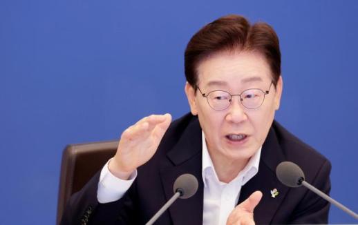 李대통령, 공공 차량 2부제 완화에 희생했는데 다 풀자