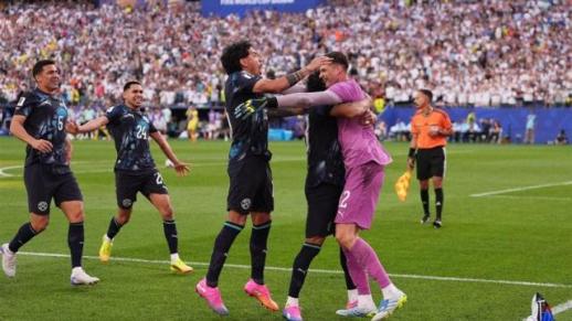 [World Cup Bắc Trung Mỹ] Paraguay gây sốc khi đánh bại Đức, Tổng thống tuyên bố ngày nghỉ quốc gia
