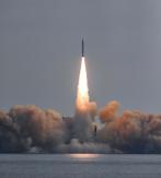 Military Delays Fourth Test Launch of Solid-Fuel Spacecraft Due to Issues