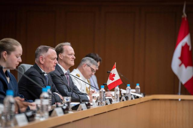 Canada submarine race turns winner-take-all as final decision nears
