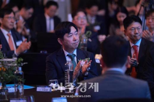 [포토] 이동훈 코스닥협회장, 코스닥 30주년 기념행사 참석