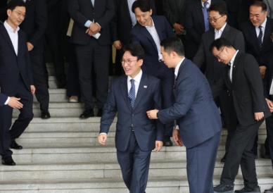 대표 두 번 할 필요 있나…김민석, 당 복귀와 동시에 鄭에 포문