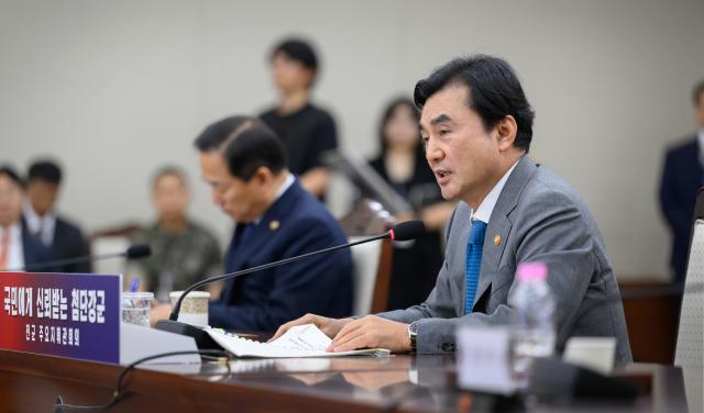 안규백 국방부 장관이 1일 서울 용산구 국방부 대회의실에서 열린 2026년 전반기 전군주요지휘관회의에서 발언하고 있다사진국방부
   