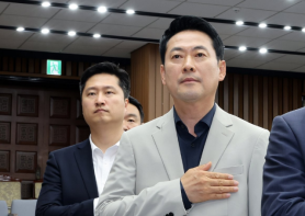 Jang Dong-hyuk Signals Resumption of Disciplinary Politics Amid Rising Dissent