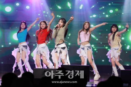 [포토] 전원 태국인 구성 K-팝 걸그룹 이리즈, 업키걸 홍보대사 발탁