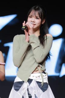 [포토] 인사말 하는 이리즈 아이디아(Idea)