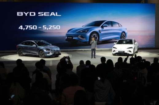China races past Japan, eyes 10 million car exports