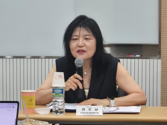 권오남 과총 회장이 2일 서울 과총회관에서 열린 기자간담회에서 발언하고 있다 사진나선혜기자