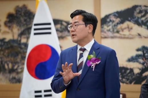 박찬대 인천시장, 반려견 코 지문 등록 시범사업...계양·미추홀서 8월 시작
