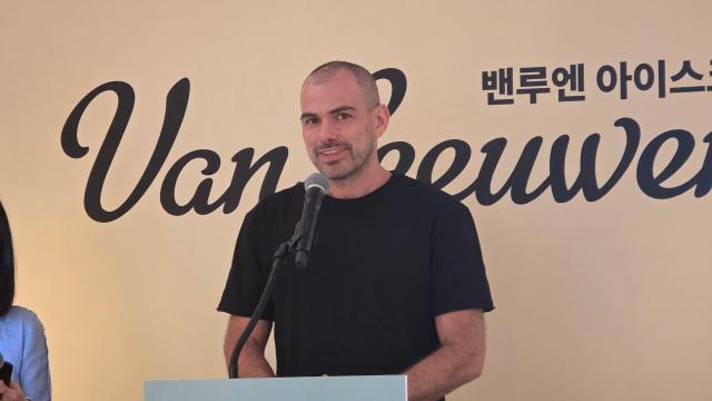 Ben Van Leeuwen speaks at the media briefing for the opening of the first store in South Korea