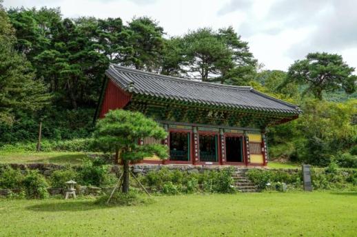 충남도, 16세기 불전 원형 간직한 금산 신안사 대광전…국가 보물 된다